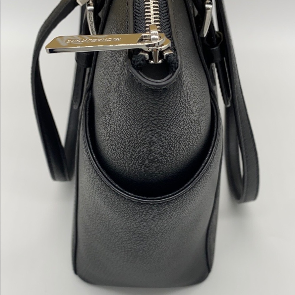 MICHAEL KORS CHARLOTTE LARGE TOP ZIP TOTE BLACK - Picture 16 of 16